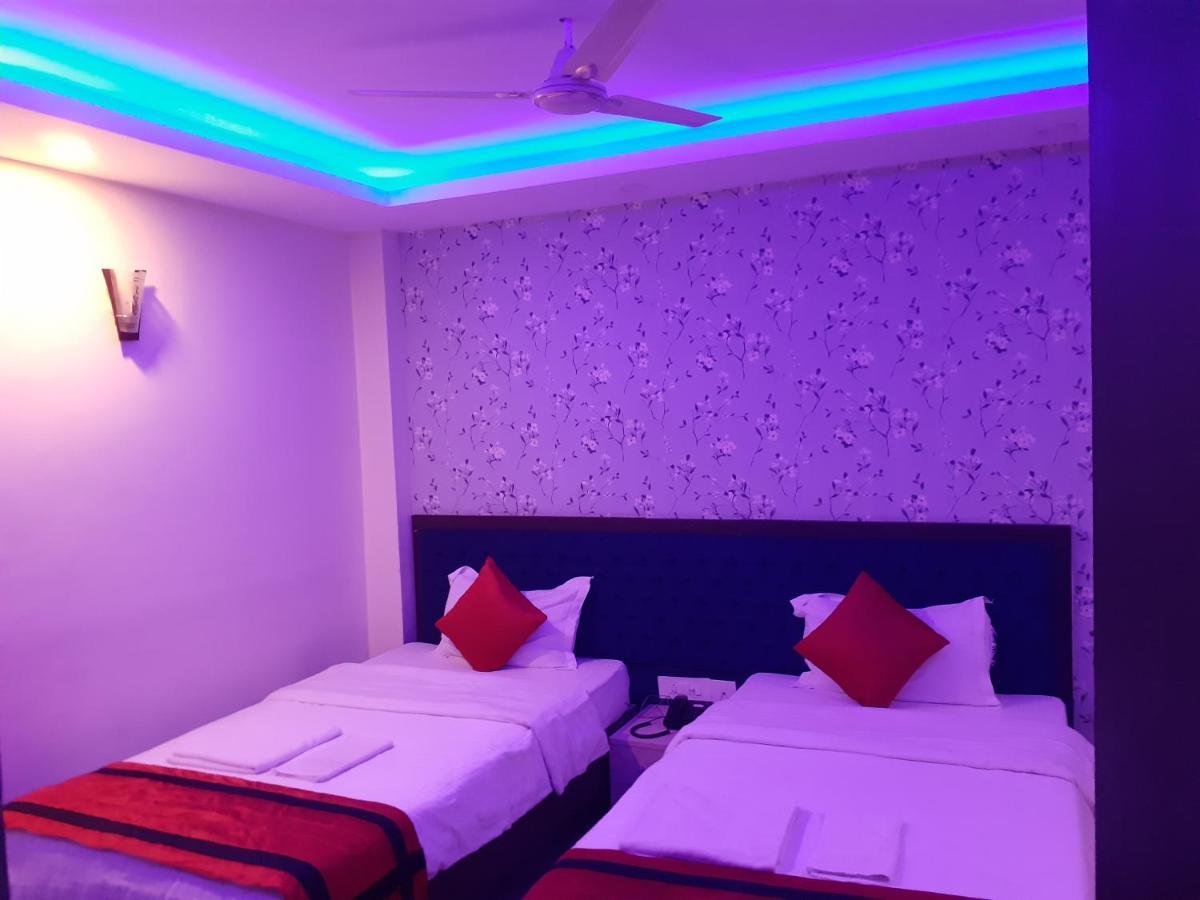 Hotel Delight Deluxe Pipra Dewās Eksteriør bilde